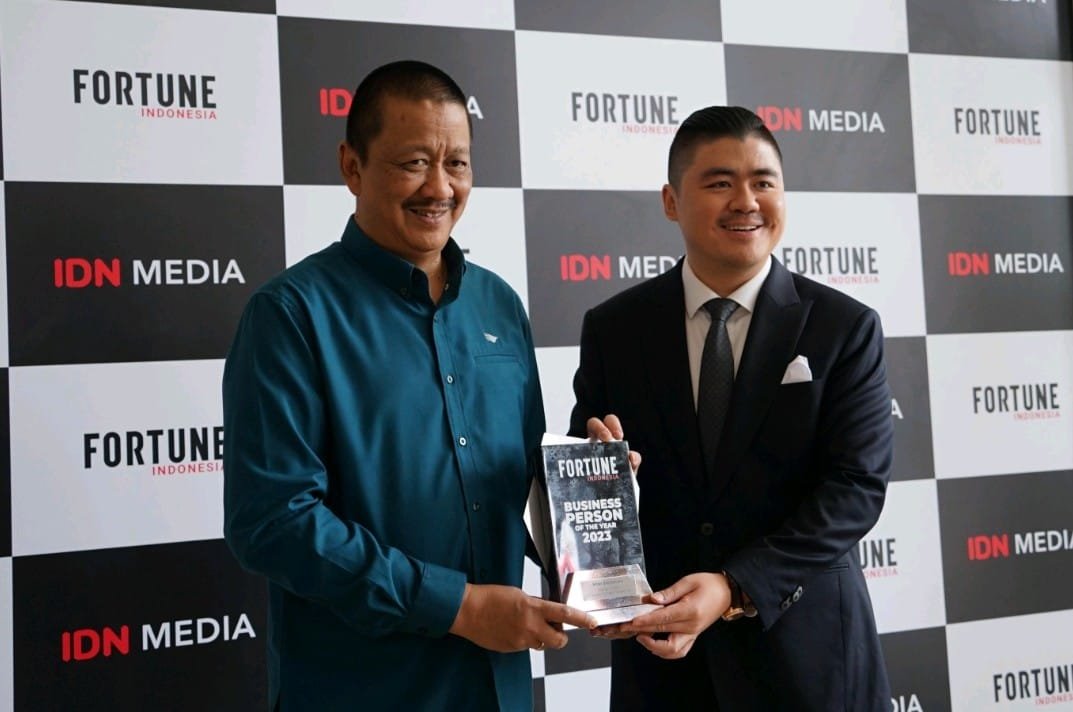 Dirut Garuda Raih Businessperson of the Year 2023
