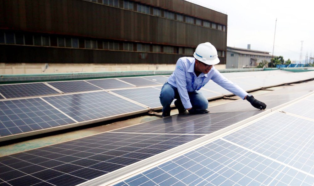 Fasilitas PLTS Rooftop KCE 102 kWp Berdaya Optimal &plusmn;165 MWh Per Tahun