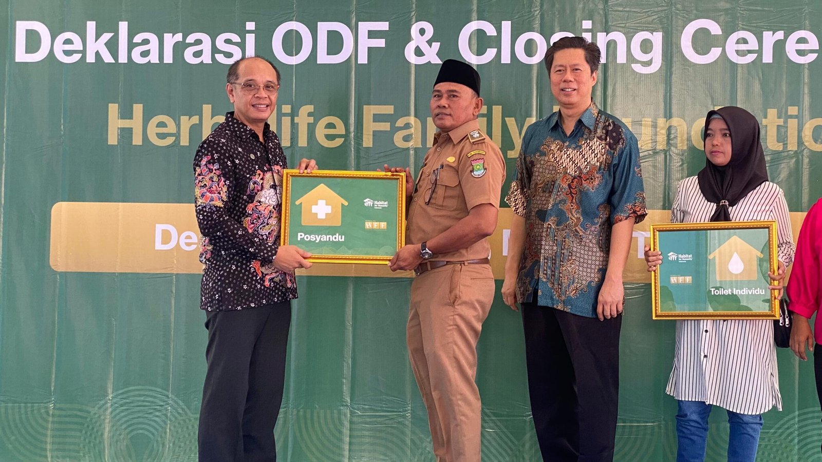 Herbalife Deklarasi ODF Desa di Banten