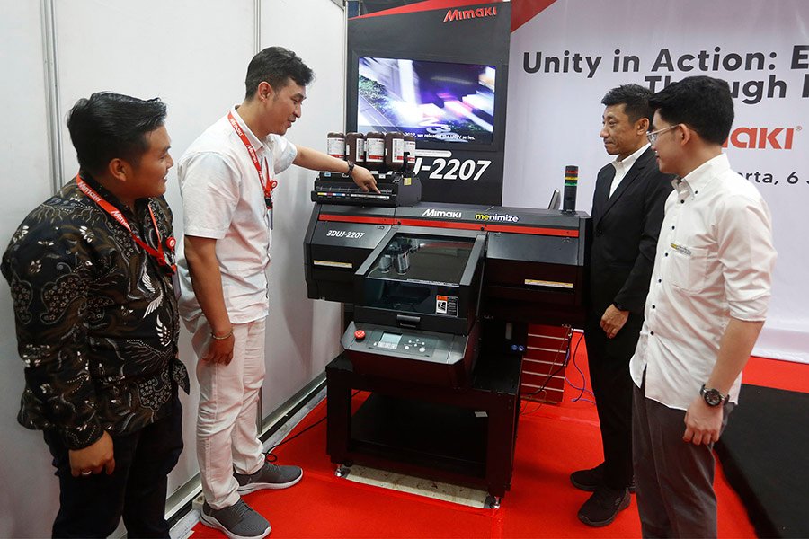 Kolaborasi Menimize – Mimaki Indonesia Hadirkan Revolusi Model Bisnis 3 Dimensi Kaya Warna