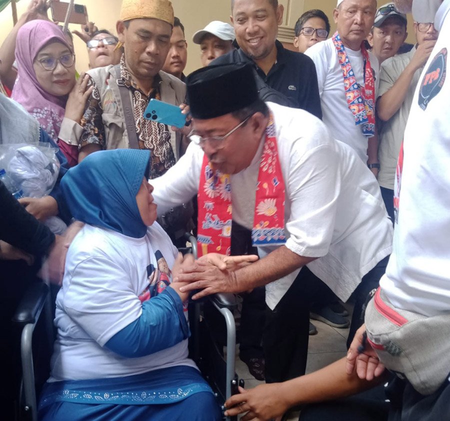 Menangis dan Tertawa Bersama Rakyat, Bang Doel Kunjungi Bukit Duri