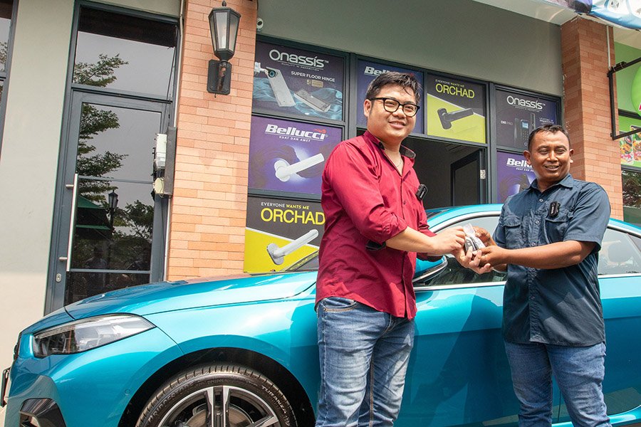 Penyerahan Hadiah Mobil BMW Pestavaganza Bellucci Grup