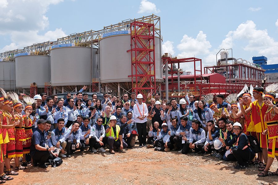 Presiden Resmikan Injeksi Bauksit Perdana Proyek SGAR Fase I