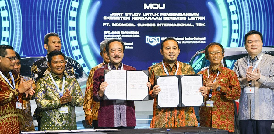 PLN – Indomobil Dukung Percepatan Adopsi EV di Indonesia