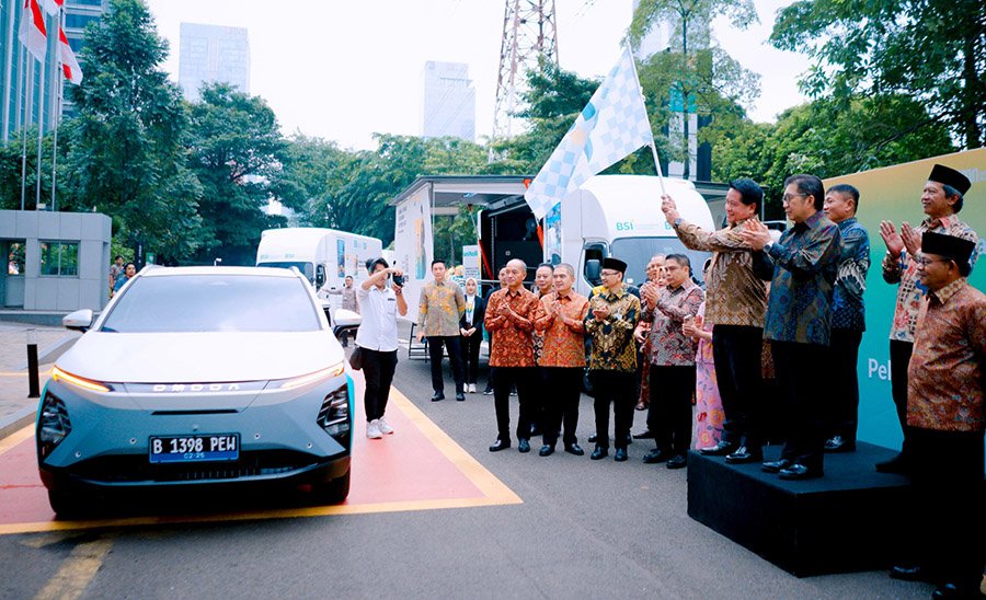 Dukung Implementasi ESG, BSI Luncurkan Mobil Operasional Listrik dan Digital Carbon Tracking