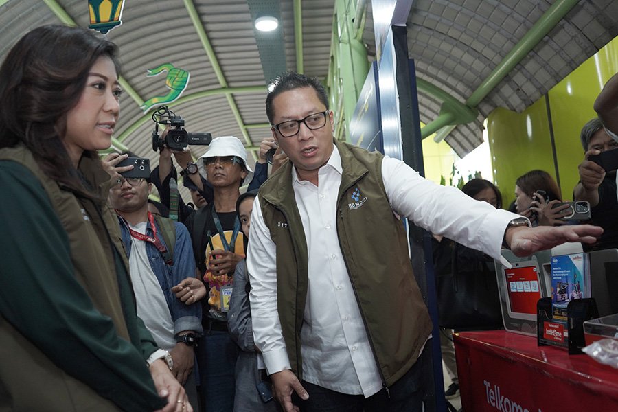 Menkomdigi Apresiasi Kesiapan Posko Telkomsel Siaga
