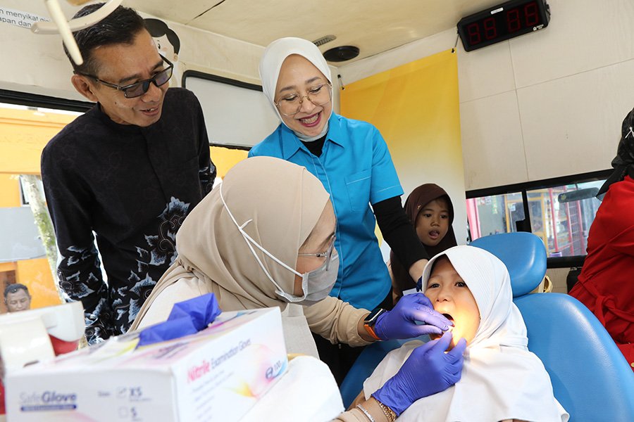 Peringati HUT ke 56, Bank Mega Adakan Pemeriksaan Kesehatan dan Pengobatan Gigi Gratis di Bandung