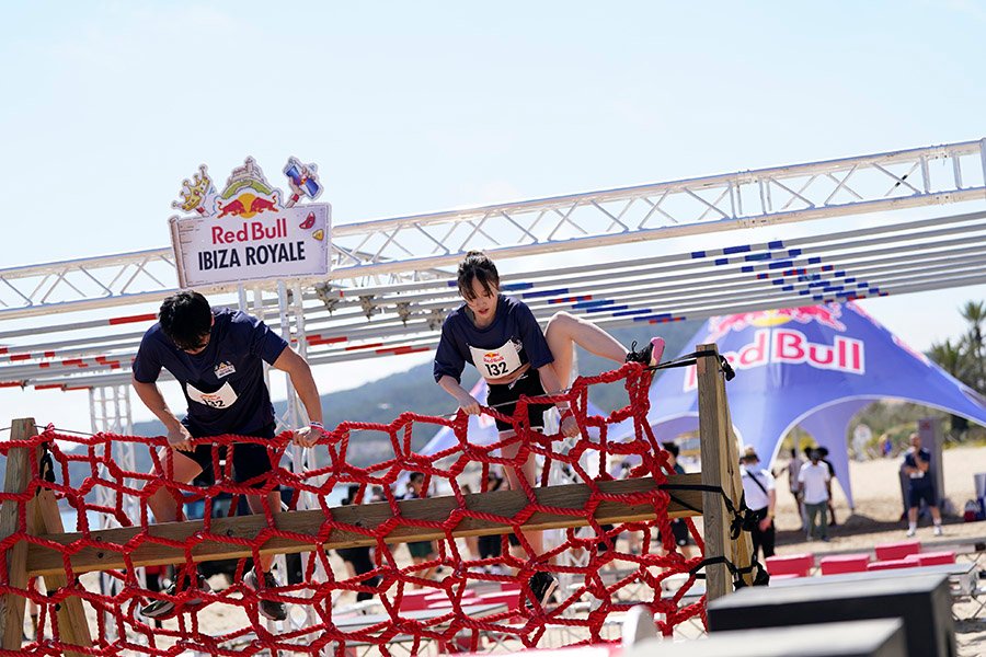 Dua Mahasiswa BINUS Berhasil Berlaga di Red Bull Ibiza Royale 2025 Spanyol