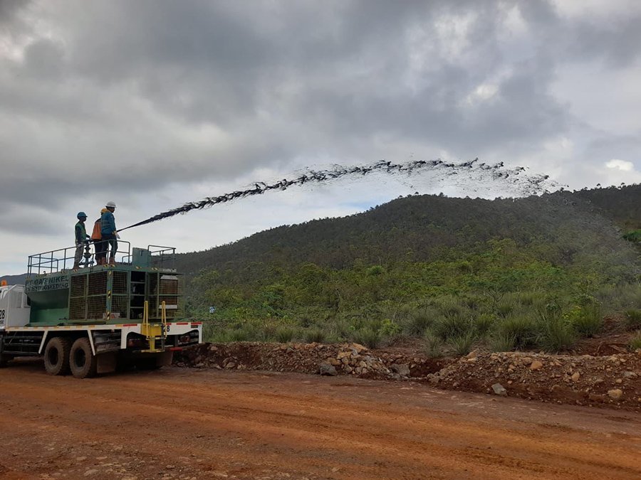 Proses Hydroseeding Ramah Lingkungan PT GAG Nikel