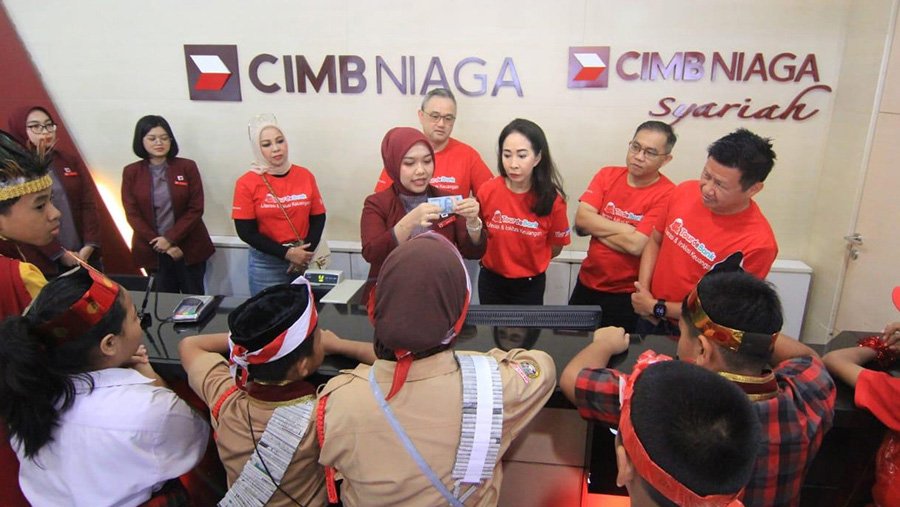 CIMB Niaga Gelar Tour de Bank