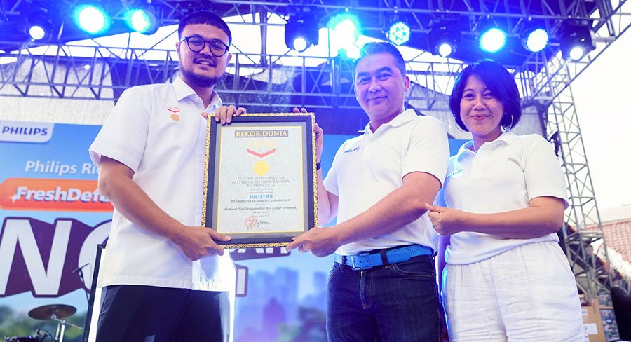 Rekor MURI Untuk Produk Philips Rice Cooker
