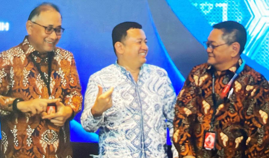 Telkomsel Uji Coba Menggunakan Data Kependudukan Biometrik