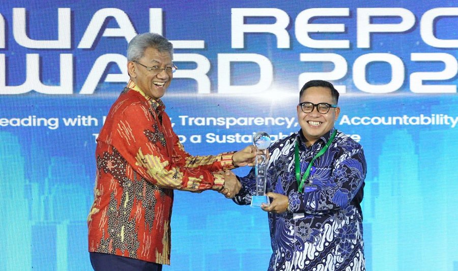 Jamkrindo Raih Annual Report Award 2024