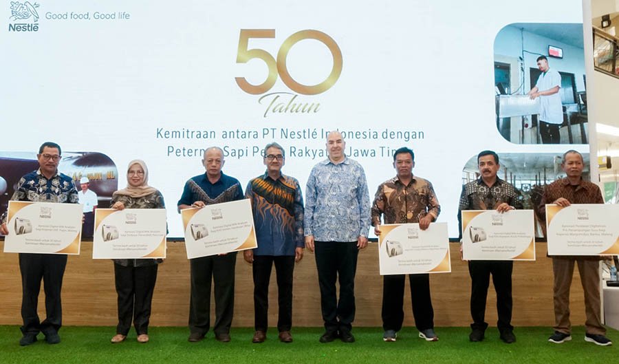 Token of Appreciation 50 Tahun Kemitraan Nestl&eacute;