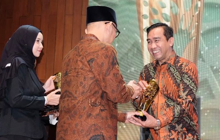 Bank Muamalat Terima Penghargaan Reader’s Choice Best Sharia Mobile Banking