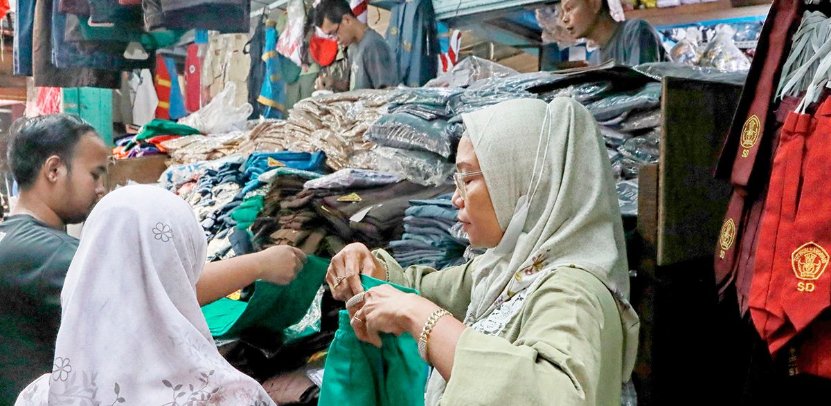 Permintaan Seragam Sekolah Naik Signifikan