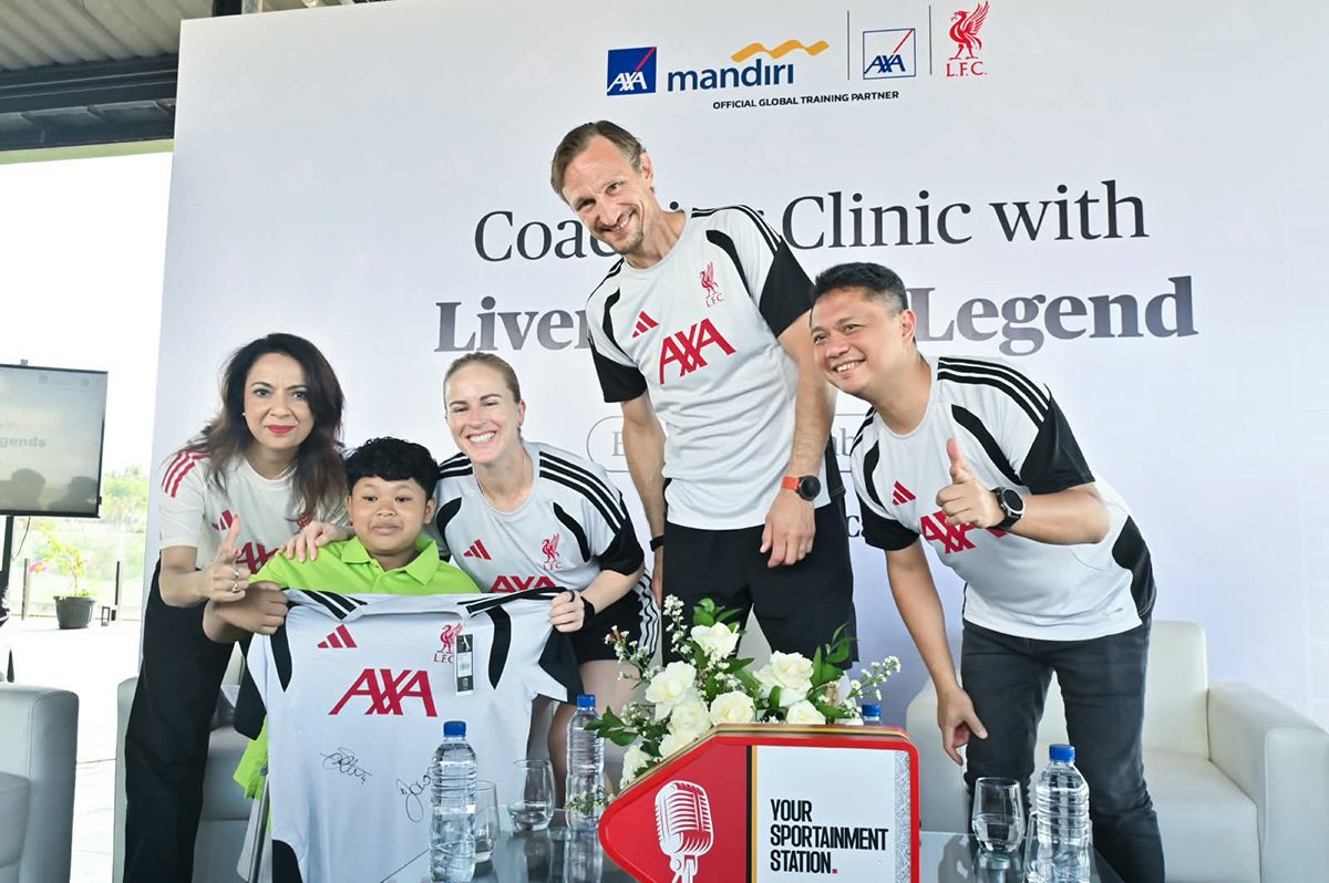 Coaching Clinic Legenda Liverpool FC Bersama AXA